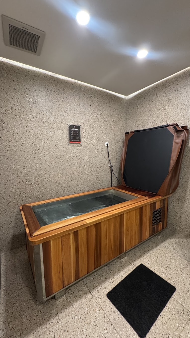 Recovery ice bath facility for post-game recovery at BSD
