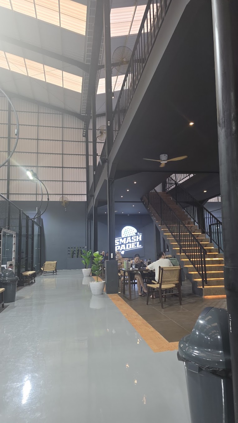 Mezzanine level stairs and viewing area at BSD location